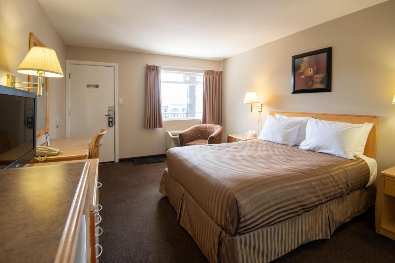 Canadas Best Value Inn-Принс-Джордж Екстер'єр фото